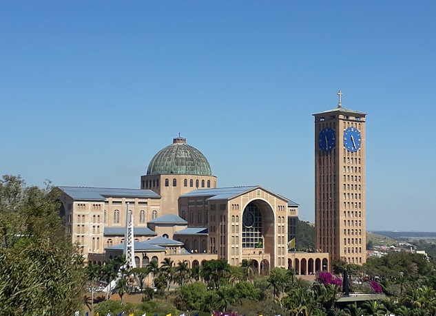 Historia do cavaleiro que queria entrar na igreja de aparecida Histerica Historia Os 300 Anos Da Aparicao De Nossa Senhora Aparecida